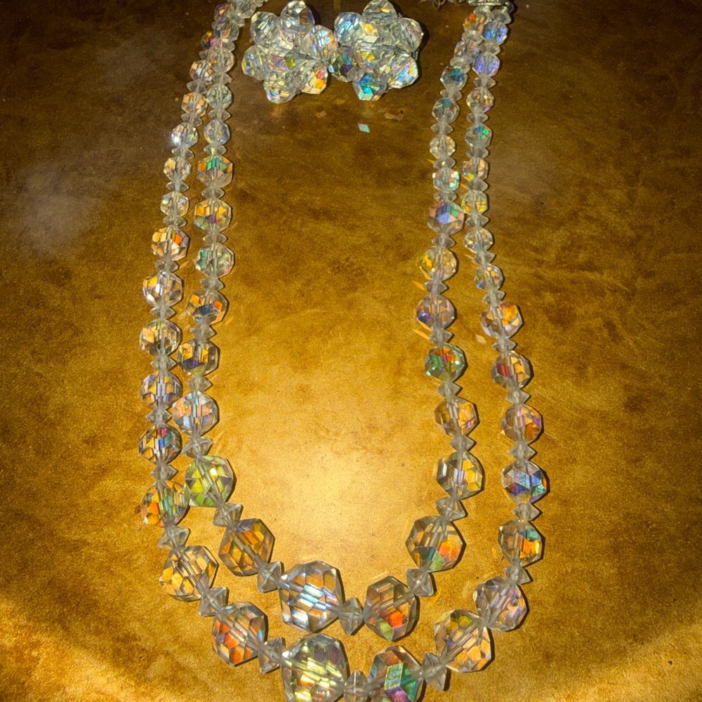 Vintage aurora borealis crystal necklace and clip on earrings